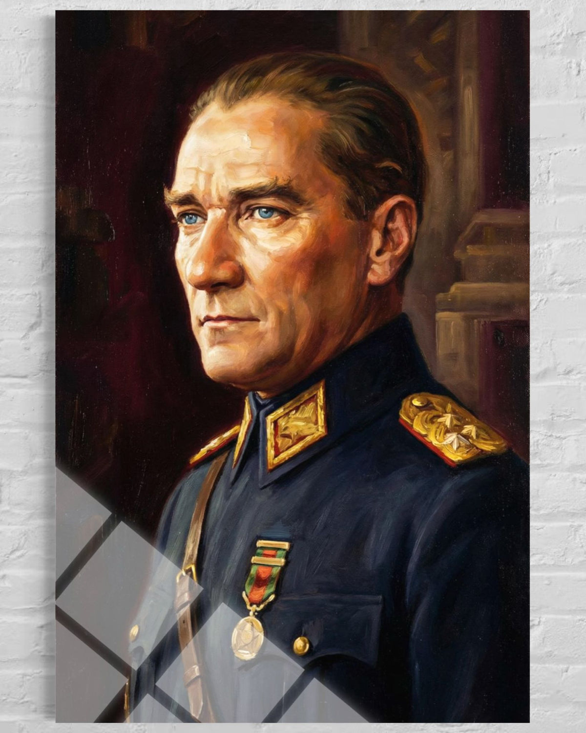 Atatürk Resim Tarzı Lacivert Üniforma Madalyalı Cam Tablo – Müze Niteliğinde Duvar Dekoru