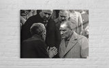 Atatürk Sohbet Anı Belgesel Fotoğraf Cam Tablo – Otantik Duvar Dekoru