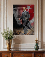 Atatürk Çift Pozlama Yüz ve Bayrak Fonlu Cam Tablo – Sanatsal Duvar Dekoru