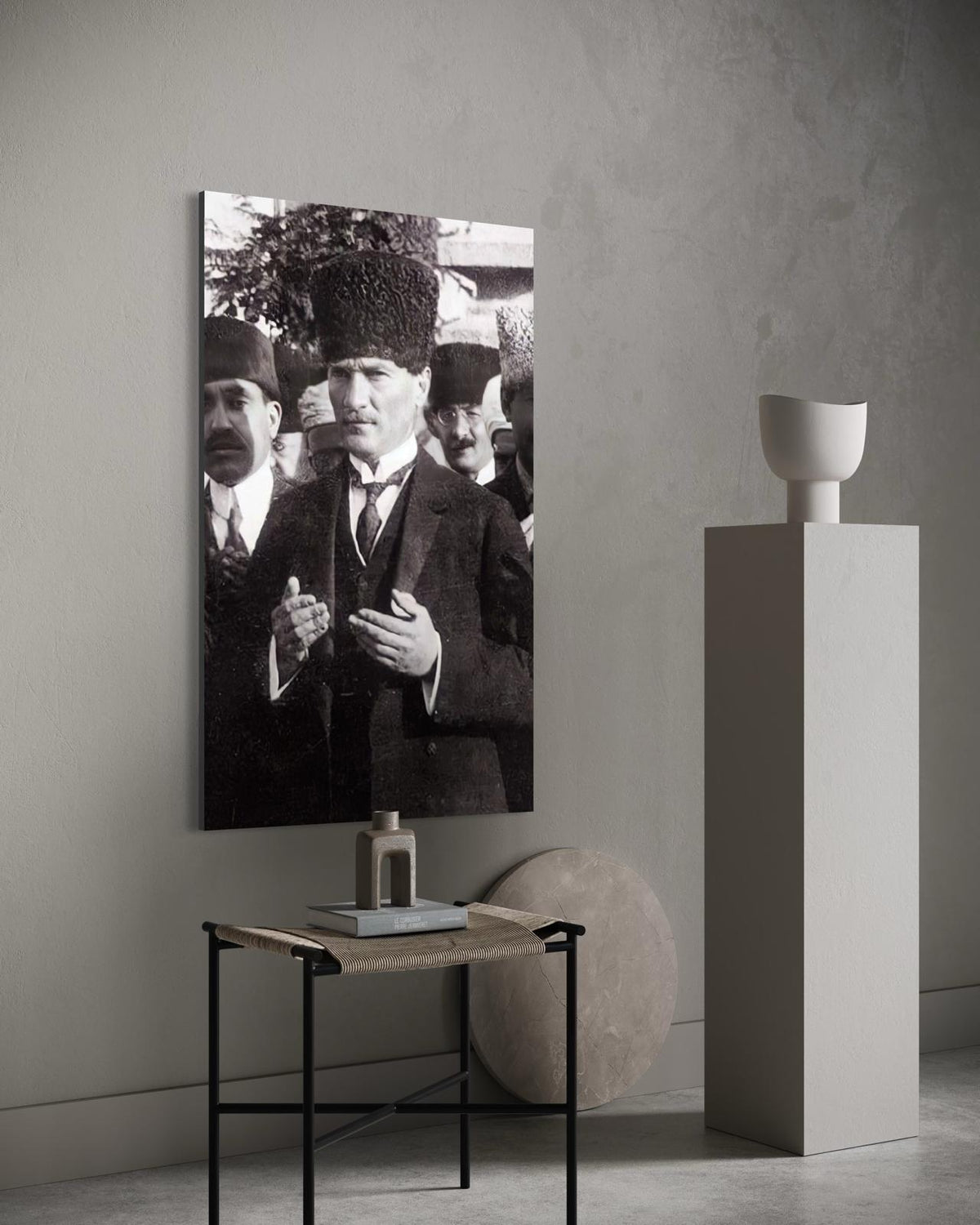 Atatürk Devlet Adamlarıyla Otantik Tarihi Fotoğraf Cam Tablo – Belgesel Duvar Dekoru