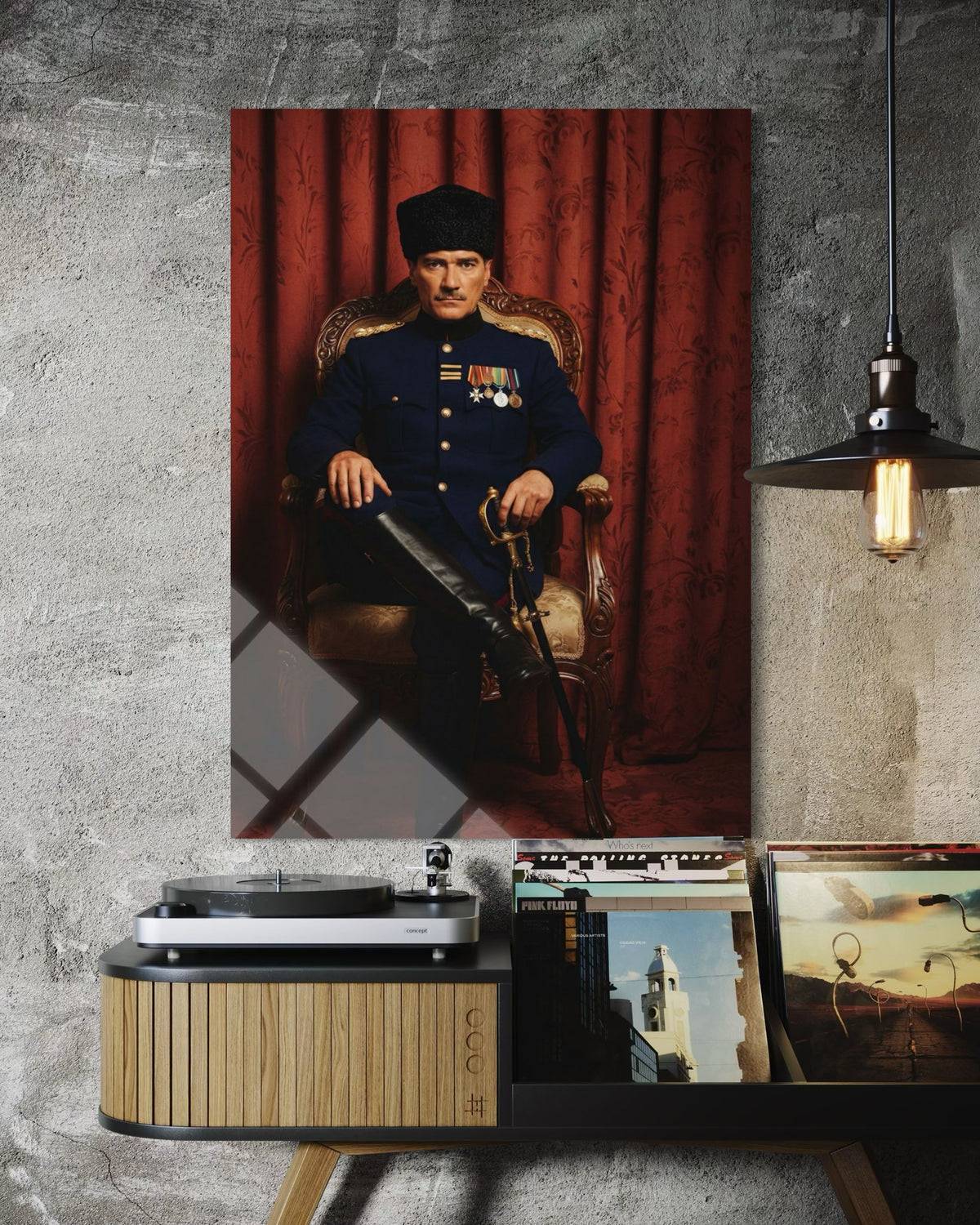 Atatürk Cam Tablo 204